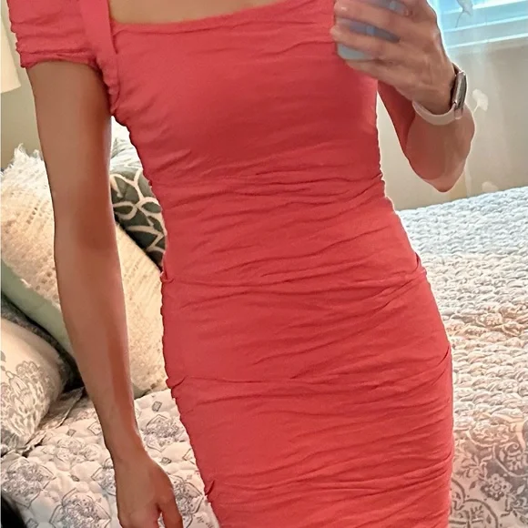 Nicole Miller Artelier Elegant Coral Stretchy  Mini Dress size 8 - Picture 2 of 10